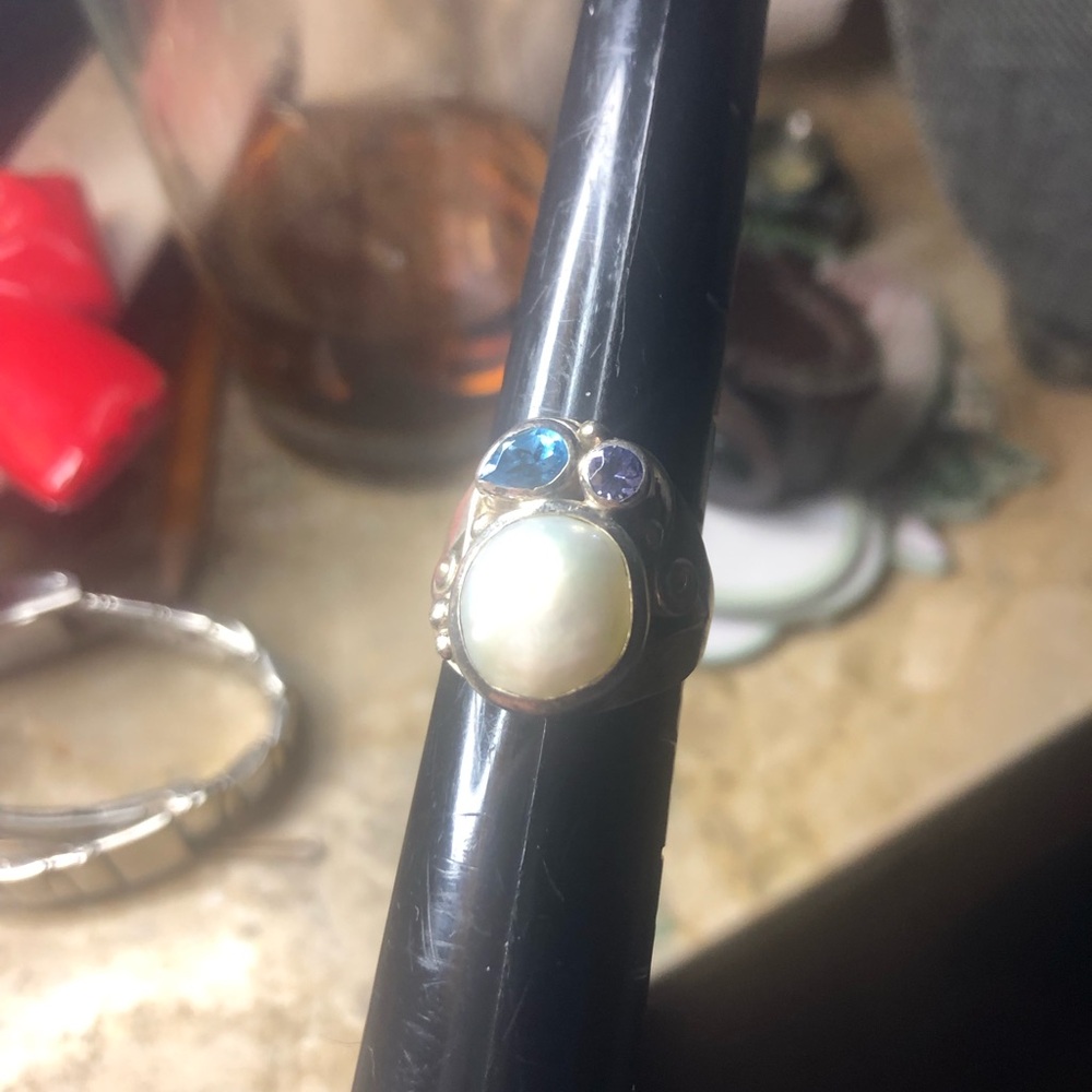 Elegant Pearl and Gemstone Ring Size 7.5